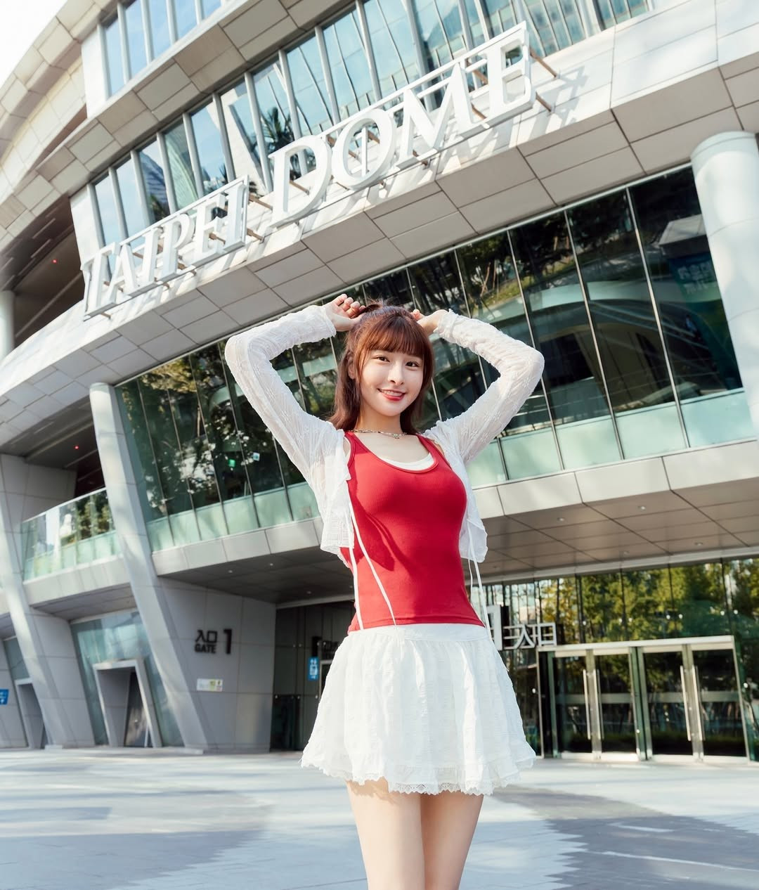 Sự kết hợp giữa nét đáng yêu của một cheerleader và sự gợi cảm của một người mẫu nội y đã tạo nên sức hút khó cưỡng cho Gun Gun. (Ảnh: IGNV)