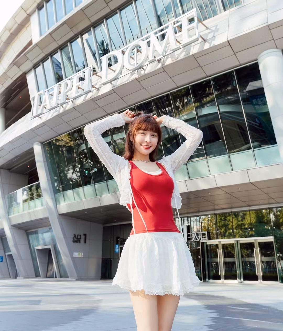 Sự kết hợp giữa nét đáng yêu của một cheerleader và sự gợi cảm của một người mẫu nội y đã tạo nên sức hút khó cưỡng cho Gun Gun. (Ảnh: IGNV)