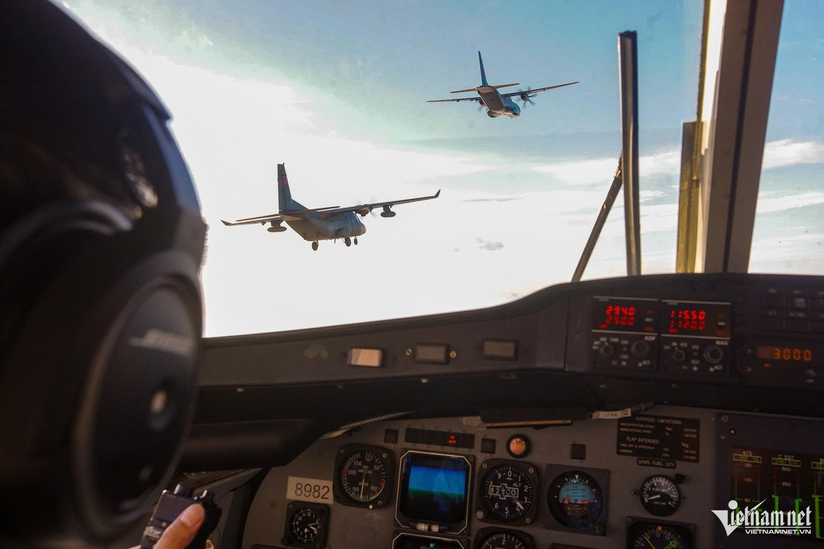 Thời tiết hôm nay khá thuận lợi cho buổi tập huấn bay.