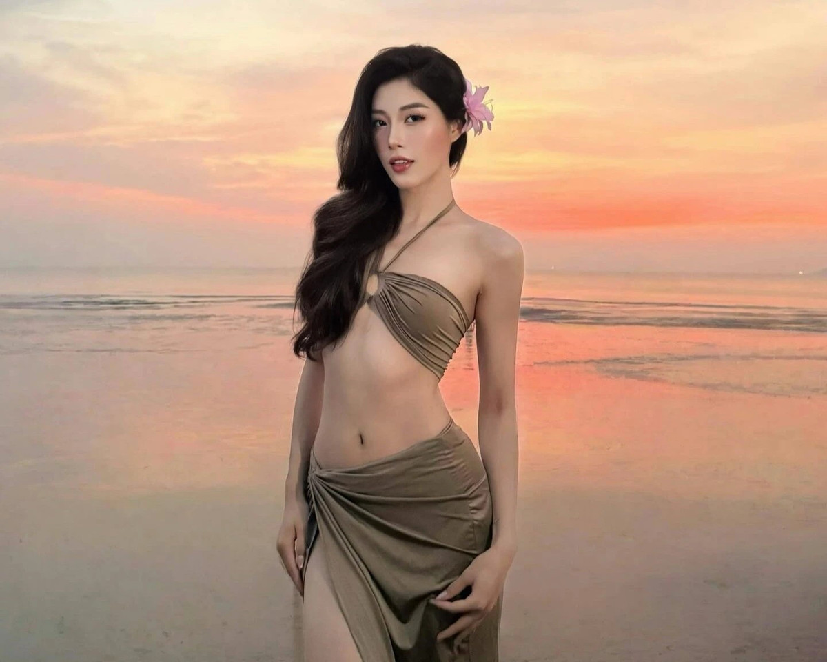 Cô nàng đã thu hút hàng nghìn lượt yêu thích khi "xả" loạt ảnh du lịch biển hồi tháng 5.