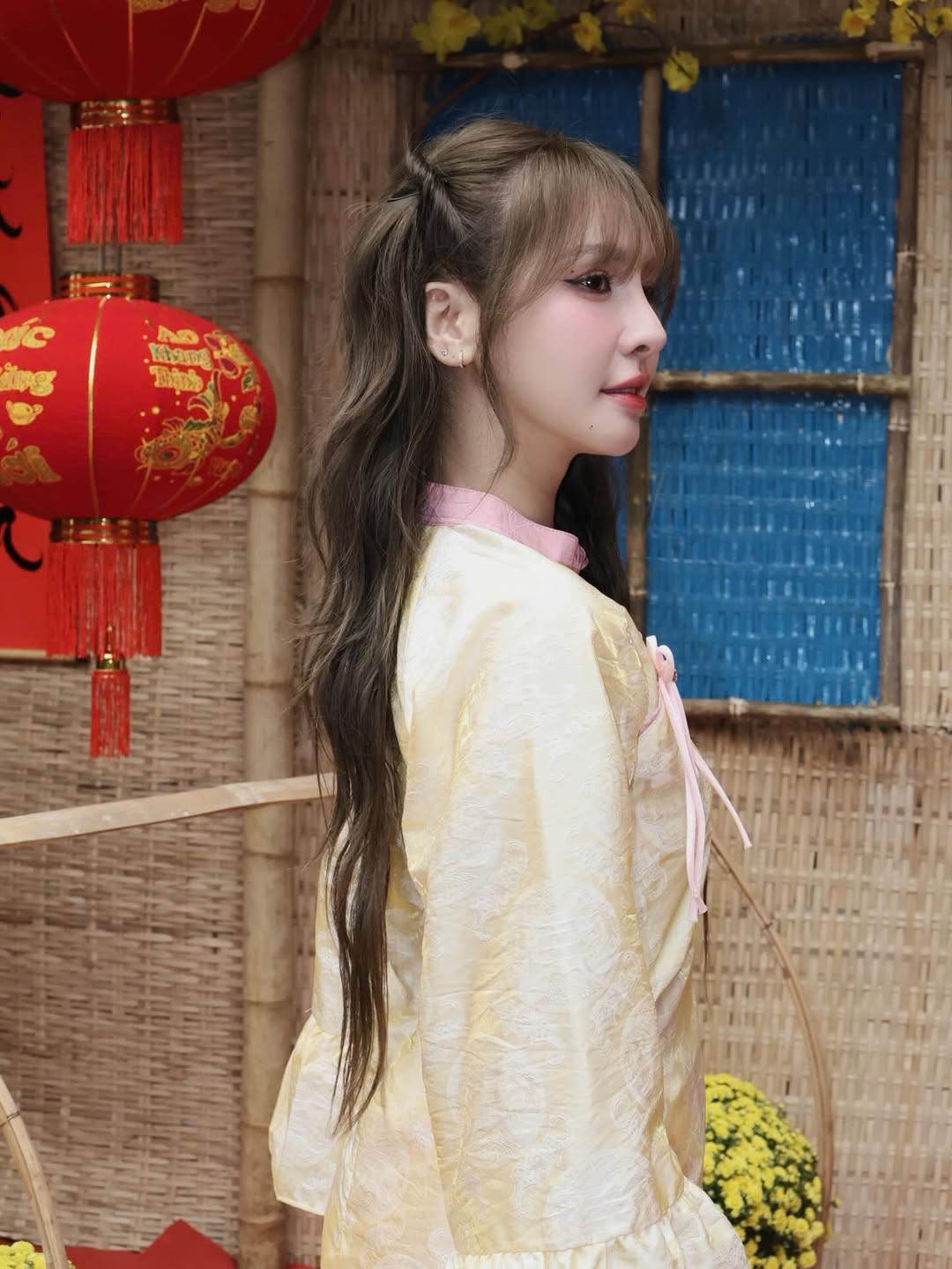 Ngân Sát Thủ từng là streamer đình đám nổi tiếng trong cộng đồng PUBG Mobile với ngoại hình xinh xắn và lối nói chuyện duyên dáng. 9/2024, cô quyết định lên xe hoa với nam tuyển thủ game Phan Văn Đông. (Ảnh: IGNV)