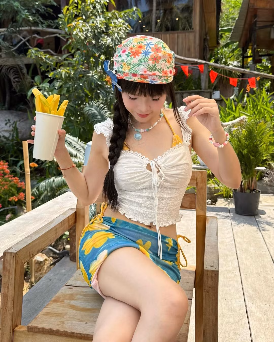 Cô thường xuyên xuất hiện với những bộ cánh bắt trend, đôi khi là street style cá tính, đôi lúc lại hóa thân thành nàng thơ nhẹ nhàng trong những shoot hình nghệ thuật. Dù theo phong cách nào, Kiều vẫn luôn biết cách làm nổi bật vẻ đẹp hiện đại, gợi cảm nhưng vẫn vô cùng đáng yêu.