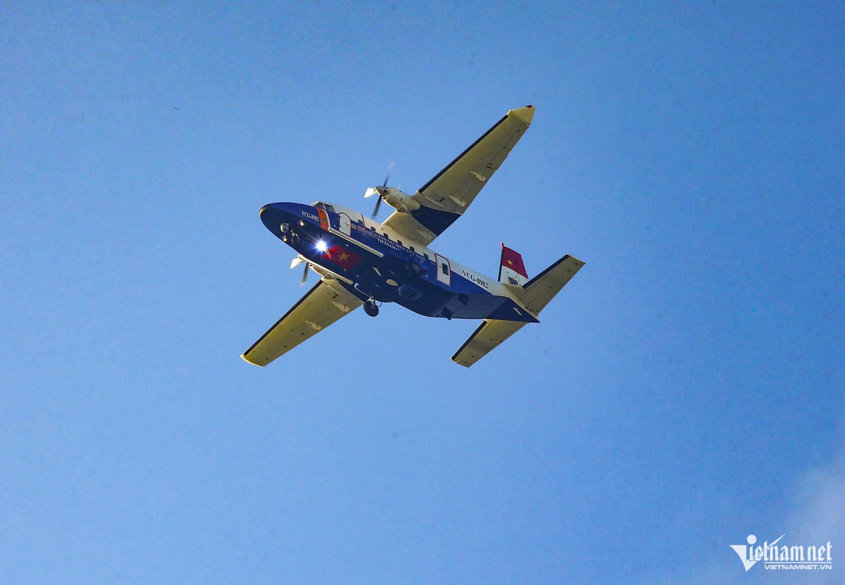 Đây là loại máy bay vận tải hạng trung và có thể trang bị vũ khí nhằm tuần tra biên giới, bờ biển.