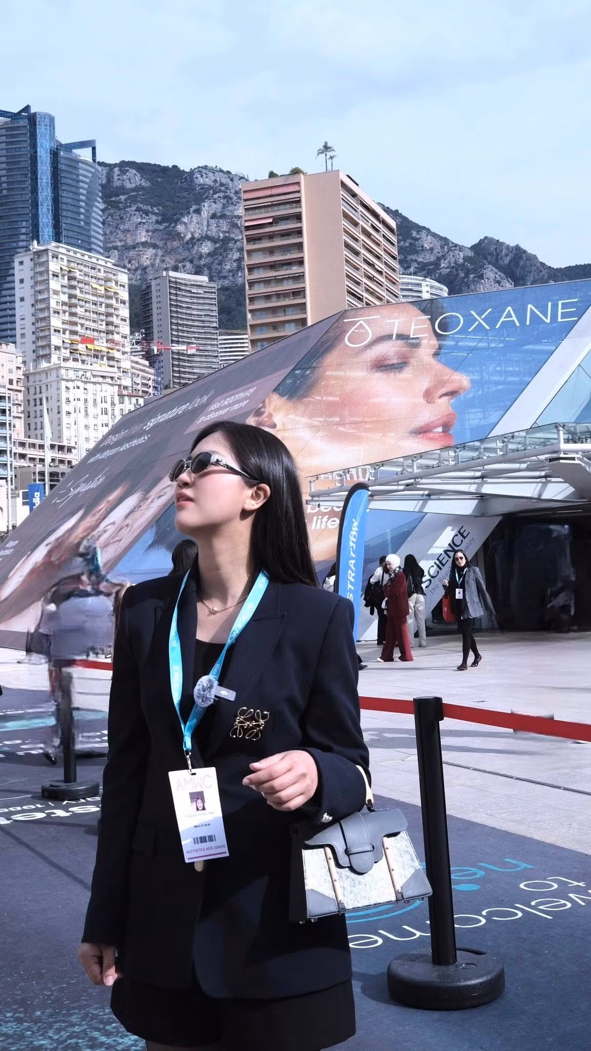 Cô hiện là bác sĩ nội trú và bác sĩ chuyên khoa I chuyên ngành phẫu thuật tạo hình thẩm mỹ tái tạo tại Học viện Quân y, đồng thời là một trong ba bác sĩ nội trú đầu tiên của chuyên ngành này tại trường. (Ảnh: FBNV)