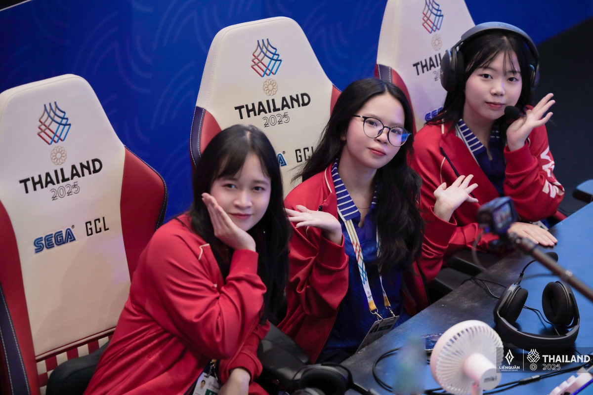 Đội tuyển nữ Liên Quân Mobile Việt Nam tham dự SEA Games 33 với một đội hình được đánh giá cao về kinh nghiệm và kỹ năng cá nhân, đã vượt qua vòng tuyển chọn quốc nội đầy kịch tính. (Ảnh: Cao Thủ Liên Quân)