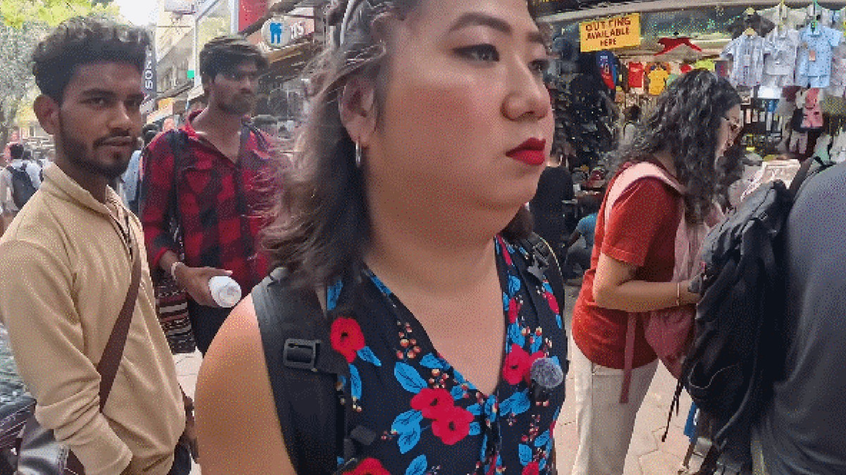 Mới đây, một nam vlogger người Hàn Quốc có tên Sumin thu hút sự chú ý khi chia sẻ lại hành trình đi du lịch Ấn Độ của mình. Sở dĩ đoạn video này "hút view" bởi anh chàng đã ăn mặc, trang điểm như phụ nữ trong chuyến hành trình của mình.