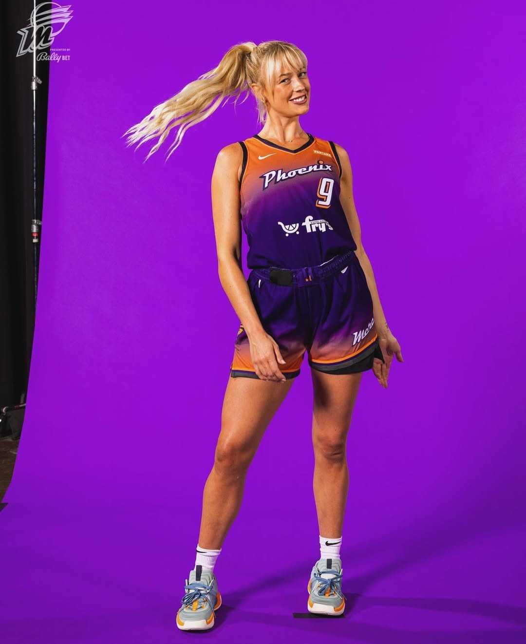 Sau đó, ngôi sao của đội Indiana Fever lập tức đăng tải bài viết chỉ trích ban tổ chức Giải bóng rổ nhà nghề Mỹ (WNBA) trên nền tảng X.