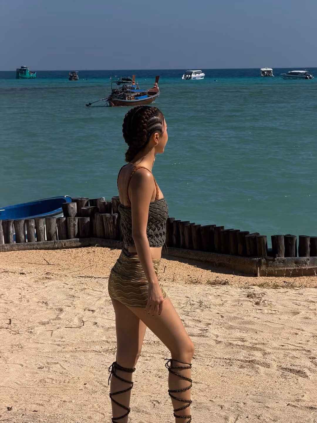 Khán giả và người hâm mộ đều dành nhiều lời khen ngợi cho vẻ ngoài ngày càng sắc sảo và quyến rũ của cô nàng, chúc mừng Quỳnh Anh Shyn bước sang tuổi mới với nhiều năng lượng và thành công hơn nữa. (Ảnh: IGNV)