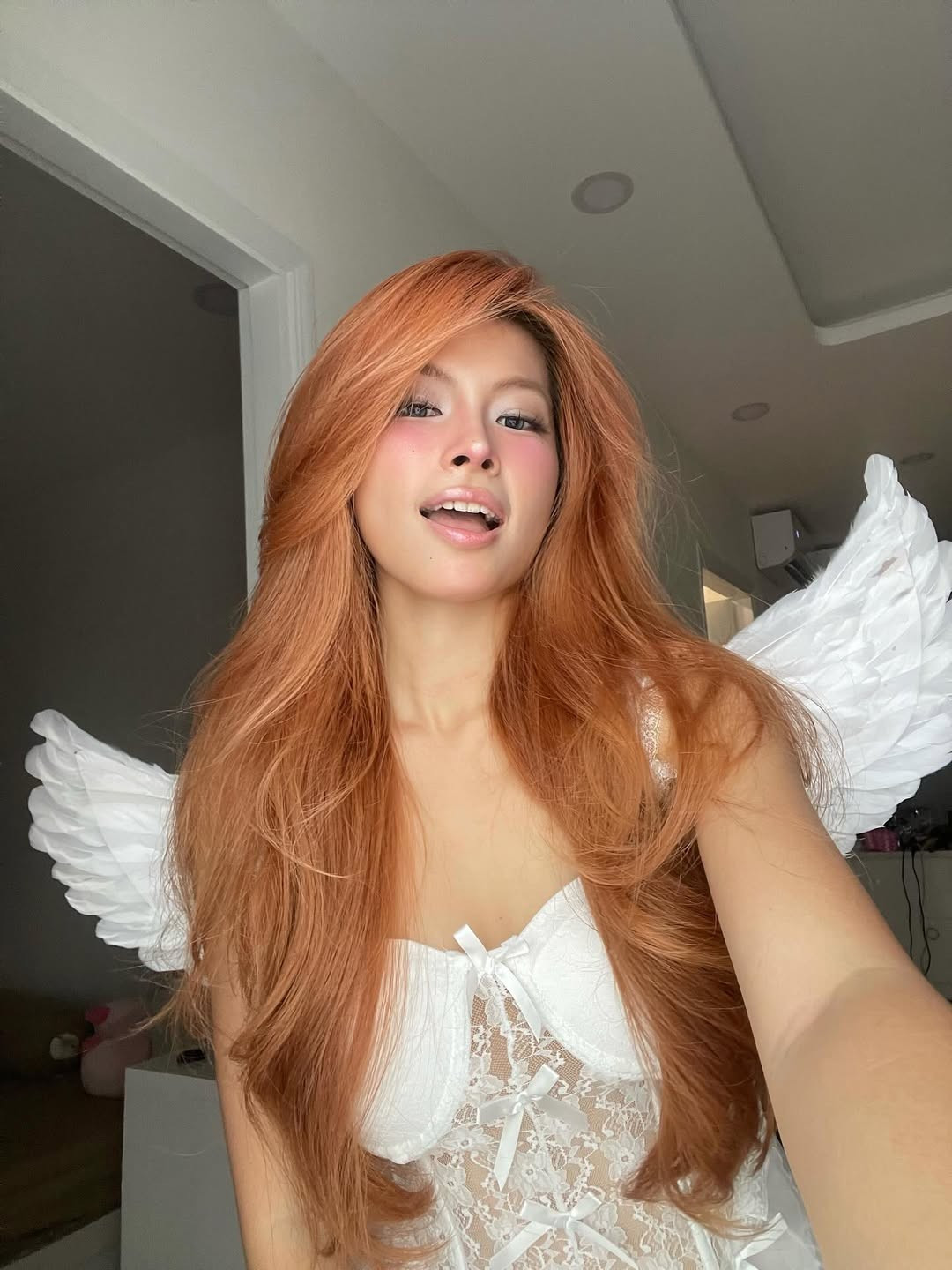 Sở hữu gương mặt xinh đẹp, vóc dáng gợi cảm và thường xuyên chia sẻ hình ảnh cá nhân trên mạng xã hội, cô nàng sở hữu lượng lớn người theo dõi trên mạng xã hội. (Ảnh: IGNV)