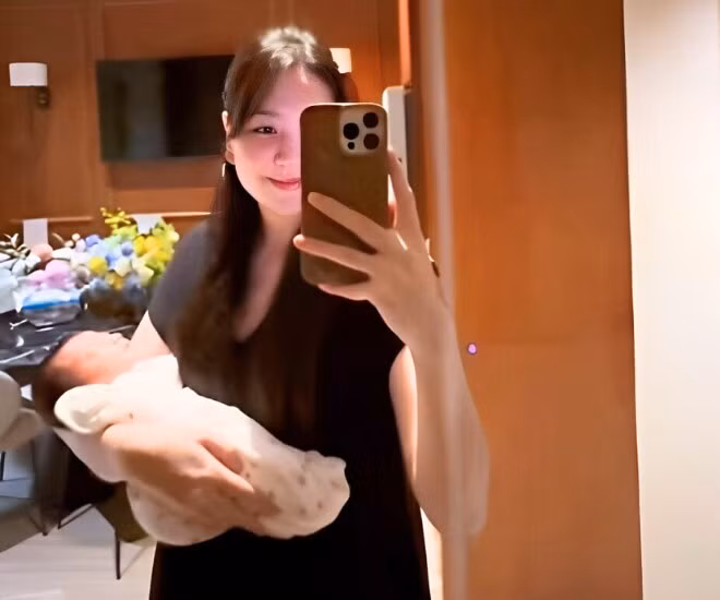 Trước đó, cô từng nhiều lần chia sẻ công khai mong ước được làm mẹ và hành trình chờ đợi em bé đến với mình.