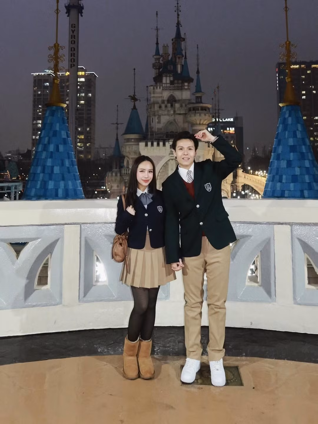 Thời gian qua, cô cũng chăm chia sẻ nhiều hình ảnh cùng với các thiên thần nhỏ, duy trì lịch tham dự sự kiện hay du lịch nghỉ dưỡng bên gia đình. (Ảnh: IGNV)