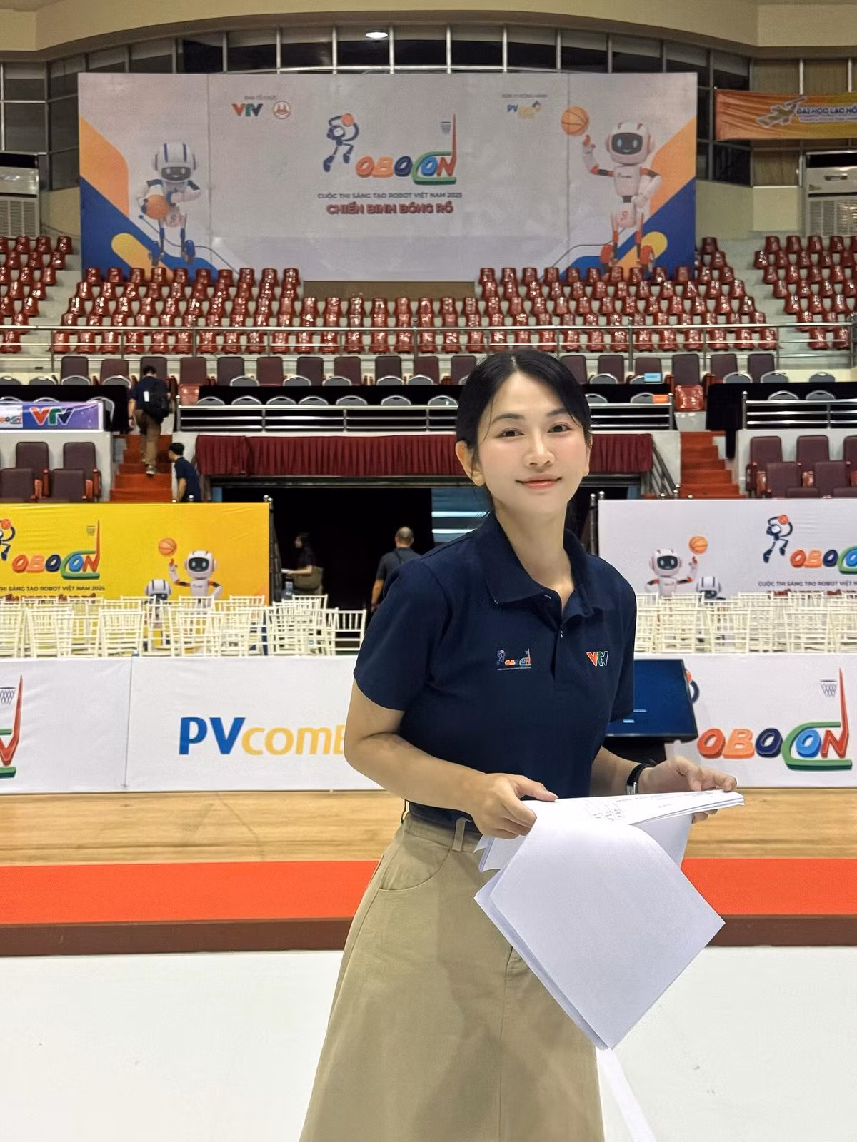 Vài năm trở lại đây, cô thay đổi hình ảnh, đảm nhận nhiều vai trò như MC, diễn viên, người mẫu ảnh. Trên trang cá nhân, cô nàng cũng thường xuyên đăng tải những hình ảnh với năng lượng tích cực, tham gia nhiều dự án cộng đồng.