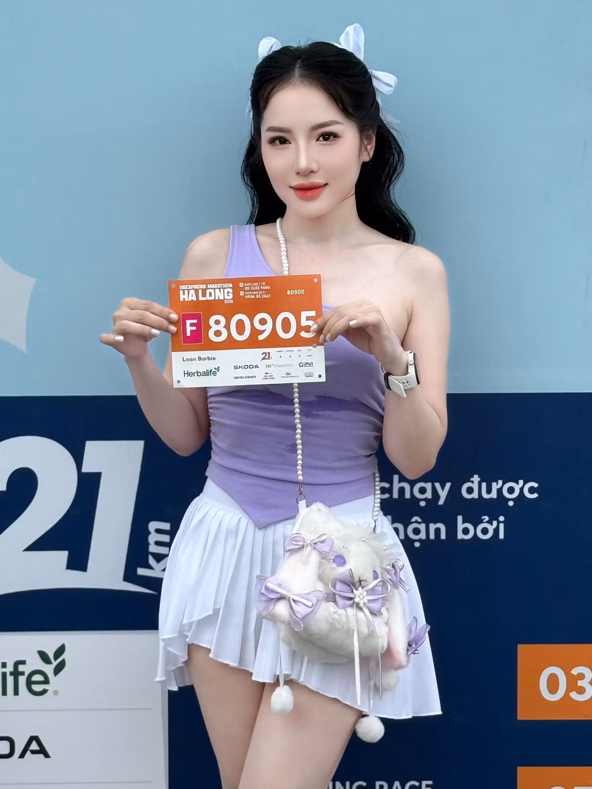 Cô nàng thường xuyên chia sẻ những khoảnh khắc tập luyện, tham gia các giải chạy, khuyến khích mọi người cùng rèn luyện sức khỏe.