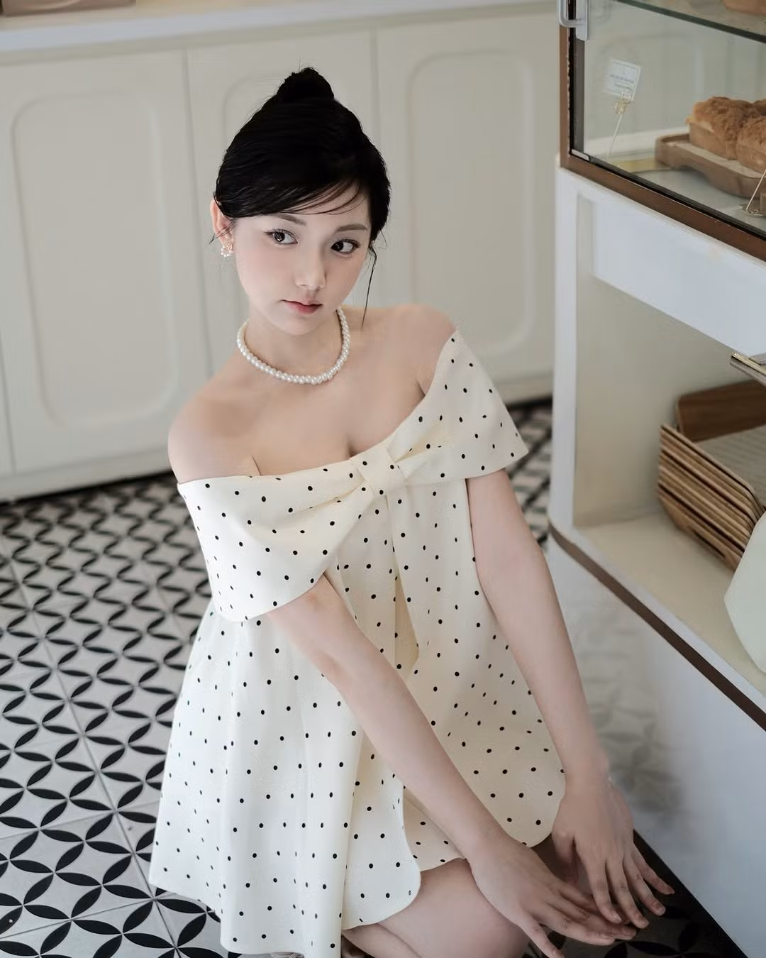 Cô nàng gây ấn tượng bởi cách ăn uống duyên dáng, giọng nói ngọt ngào và những video mukbang đậm chất lifestyle, khiến người xem không chỉ thèm ăn mà còn xem video để ngắm nhìn,