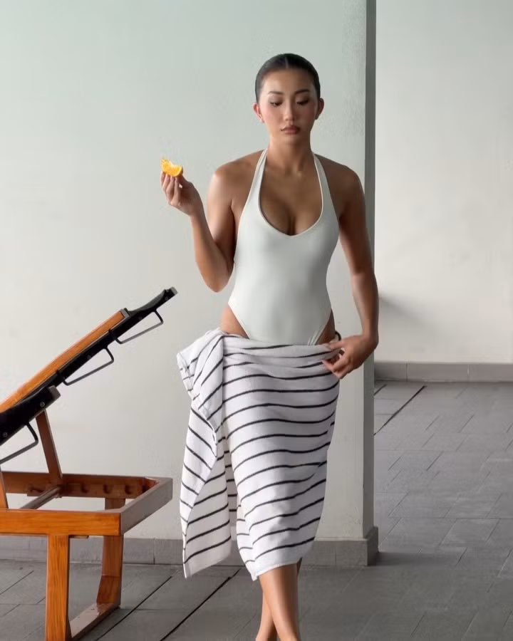 Từ sau khi lập gia đình, cô nàng định hướng theo gu thời trang táo bạo, nóng bỏng, không ngại phô diễn những đường cong cơ thể trong các bộ ảnh được đăng tải. (Ảnh: IGNV)