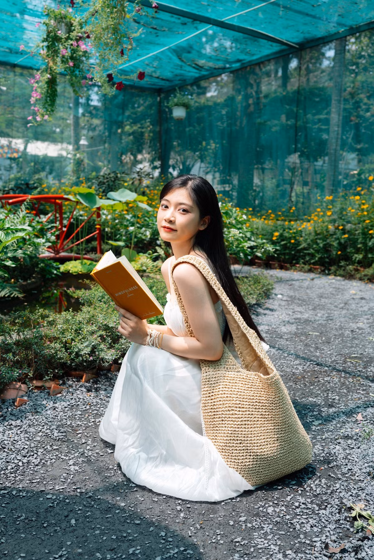 Cô nàng có chuyện tình đẹp với streamer Win. D. Cả hai đã chính thức về chung một nhà bằng đám cưới vào tháng 3 năm nay. Ảnh: FBNV)