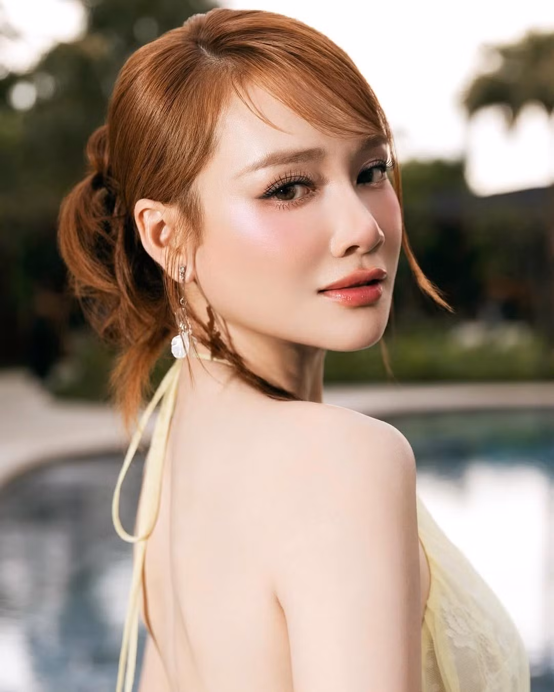 Dù đang ở tuổi 35 và đã trải qua hai lần sinh nở trước đó, Nhã Phương vẫn giữ được thần thái tươi tắn, rạng rỡ và vóc dáng thon gọn đáng ngưỡng mộ. (Ảnh: IG @nhaphuong205)