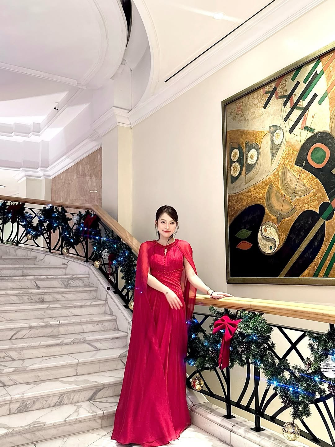 Dù là những khoảnh khắc nhìn thẳng ống kính hay những góc nghiêng xuất thần, Khánh Vy đều toát lên nguồn năng lượng tích cực. (Ảnh: IGNV)