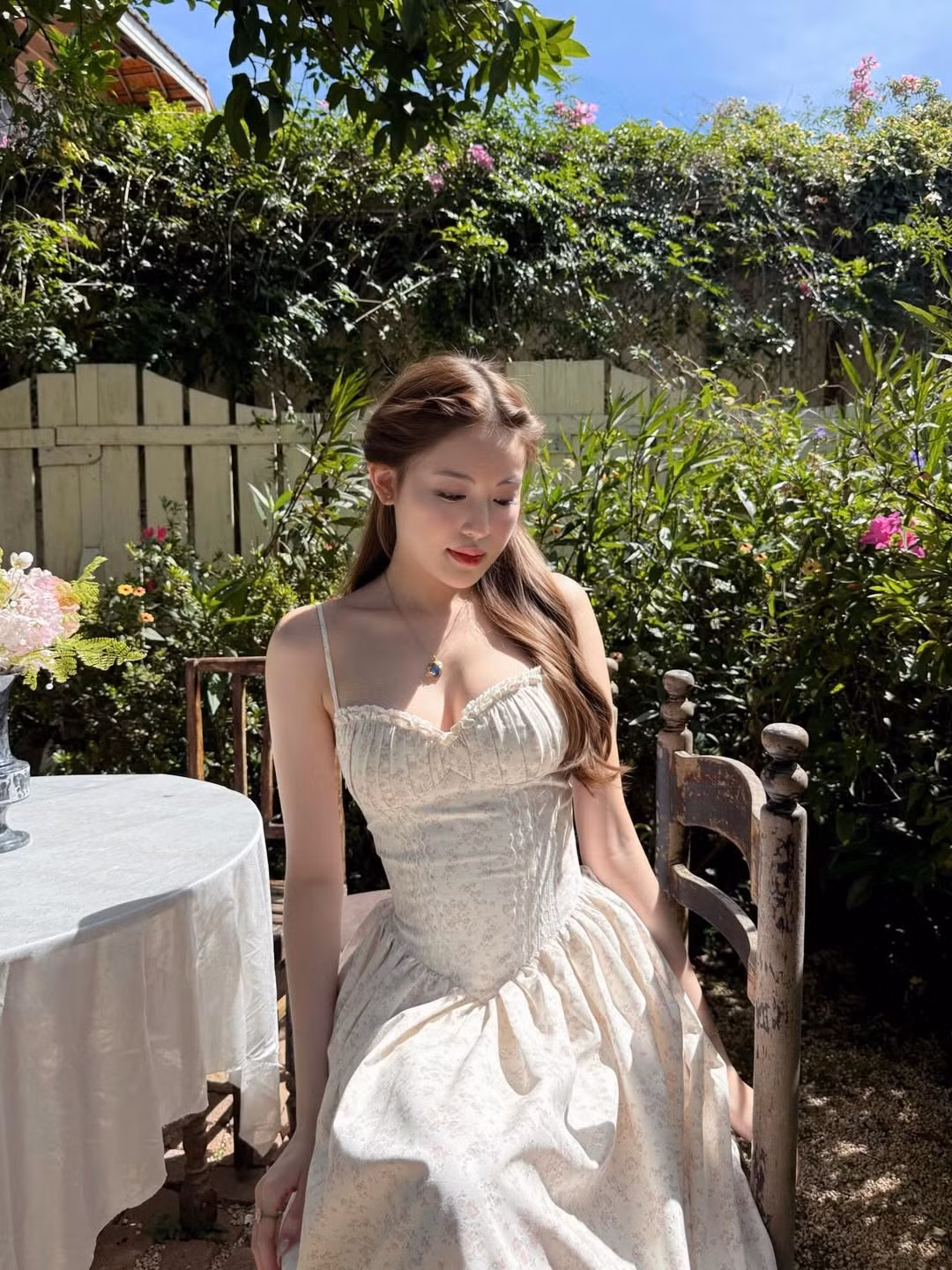 Phong cách của Tăng Mỹ Hàn được xem là "hệ tư tưởng" mặc đẹp cho nhiều bạn trẻ với "vibe ngoan xinh yêu" và đầy nữ tính. (Ảnh: IGNV)