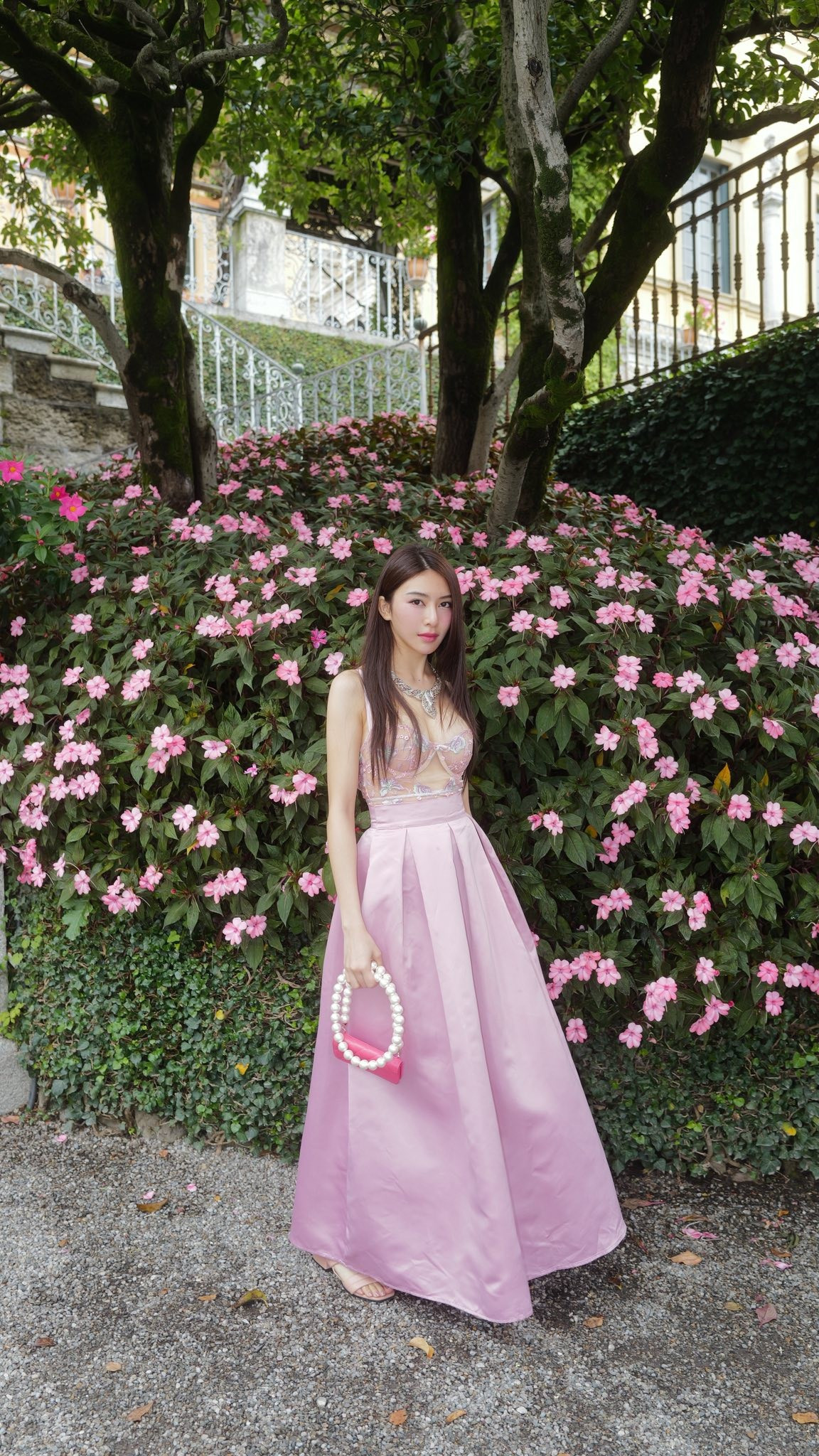 Khép lại bài viết, Linh Trương gửi lời xin lỗi vì đã để những người xung quanh bị ảnh hưởng bởi thị phi của mình. Cô cho biết đã đến lúc không cần giải thích thêm và sẽ tập trung vào con đường phía trước. (Ảnh: FB Linh Trương)