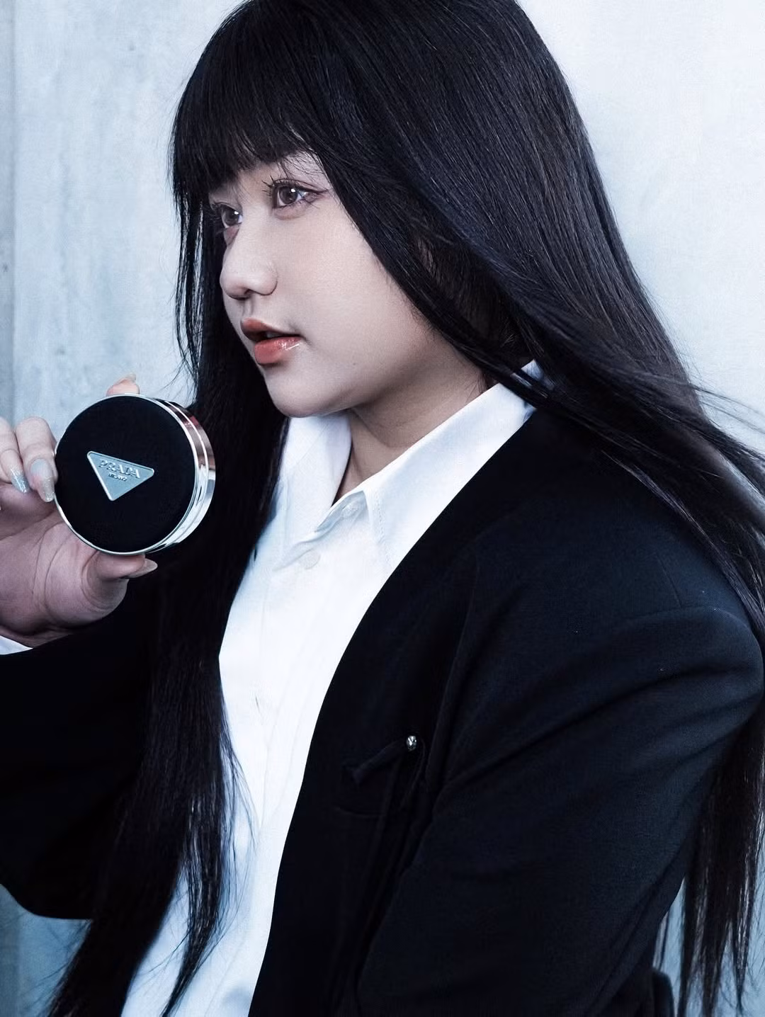 Câu chuyện thay đổi ngoại hình của diễn viên Trúc Anh được nhiều người quan tâm suốt thời gian qua. Không còn "đóng băng" MXH, hạn chế lộ diện trước truyền thông, nay Trúc Anh đã tự tin thể hiện bản thân với nhiều hình ảnh đa dạng, khi năng động, khi lại sang chảnh ngút ngàn.