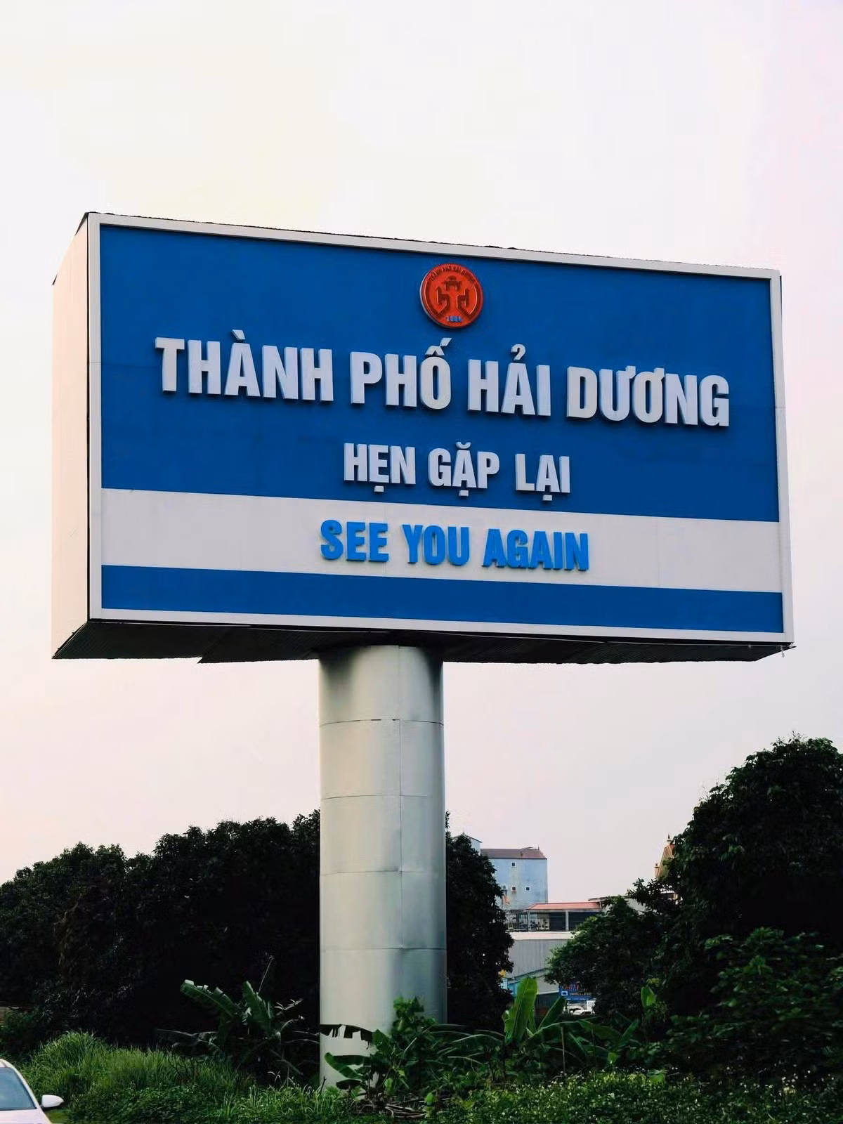 Bên dưới loạt ảnh này, netizen để lại nhiều phản hồi tích cực, nhiều người cũng đã tag bạn bè vào để rủ nhau "lên lịch" đến check-in cùng địa điểm "mới nổi" này.