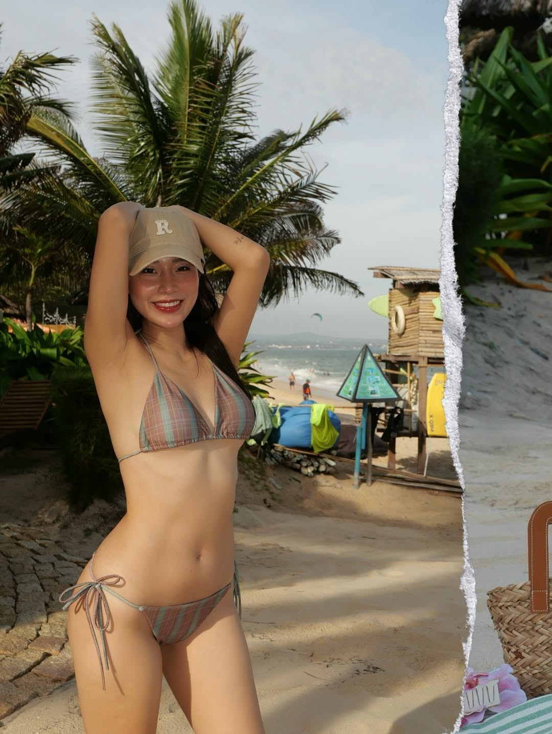 Mới đây, cô nàng tiếp tục "chiêu đãi" người hâm mộ bằng một bộ ảnh đi biển cực kỳ nóng bỏng, khiến ai nấy đều phải trầm trồ. (Ảnh: IGNV)