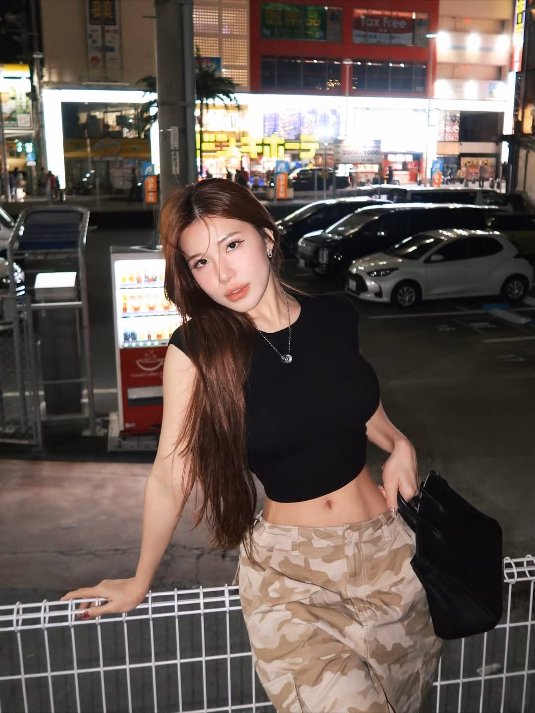 Dù thường xuyên đối mặt với những ý kiến trái chiều về việc xây dựng hình ảnh quá nóng bỏng, không thể phủ nhận sức hút truyền thông mạnh mẽ của mỹ nhân Malaysia. (Ảnh: IGNV)