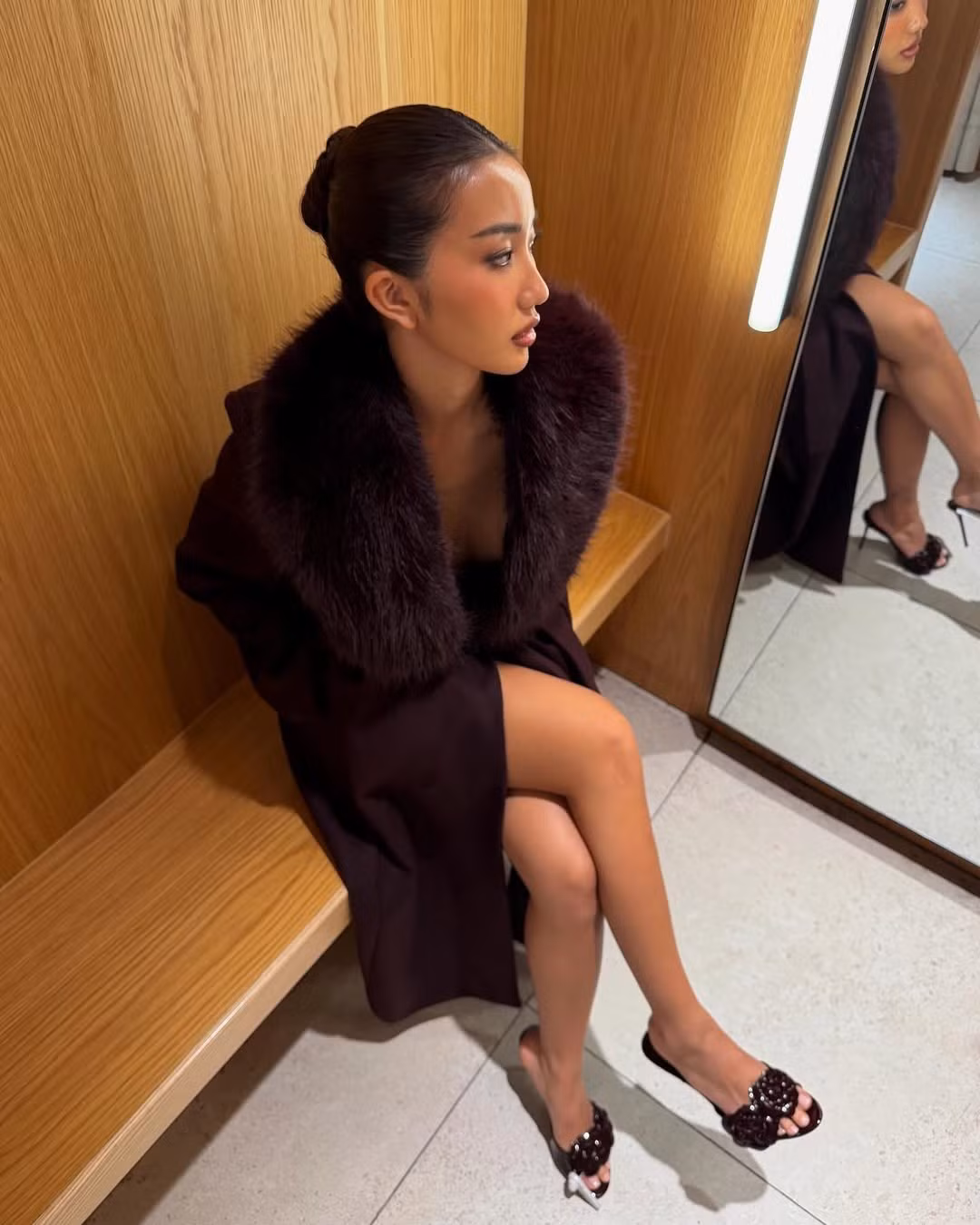 Phong cách thời trang và thần thái ngày càng thăng hạng của cô nàng khiến ai nấy đều phải trầm trồ ngưỡng mộ. (Ảnh: IGNV)