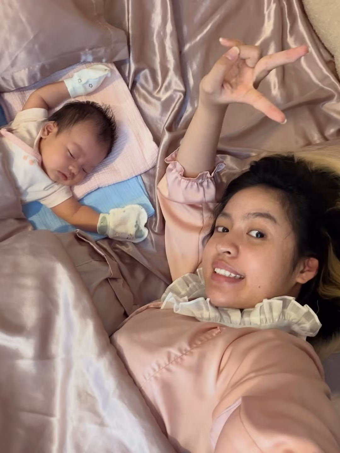 Nhan sắc sau sinh của Trần Thanh Tâm nhận được nhiều lời khen ngợi từ cộng đồng mạng, đặc biệt là khi cô từng bị "soi" nhan sắc thật và mặt mộc trong quá khứ. Điều này cho thấy sự thay đổi tích cực và trưởng thành rõ rệt của "hot girl trứng rán" một thời. (Ảnh: IGNV)