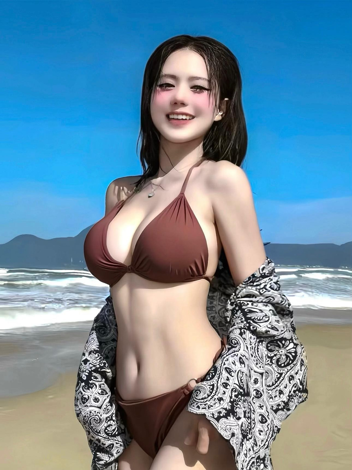 Dù ở vai trò nào, Yugi cũng luôn trở thành tâm điểm chú ý nhờ gương mặt xinh đẹp, vóc dáng gợi cảm và thần thái tự tin. (Ảnh: FBNV)