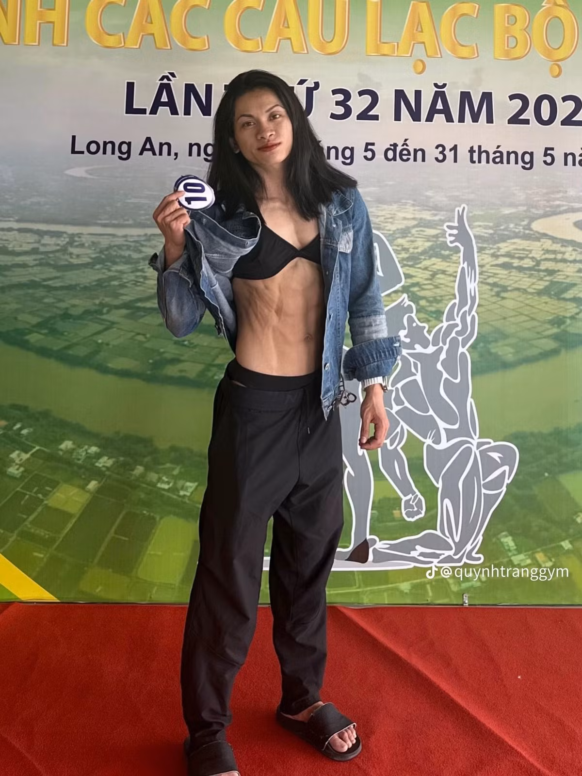 Không ít người để lại bình luận khiếm nhã về ngoại hình của Trang. Tuy nhiên, cô cho rằng mỗi người có một quan điểm riêng về cái đẹp và điều quan trọng là sống đúng với bản thân.