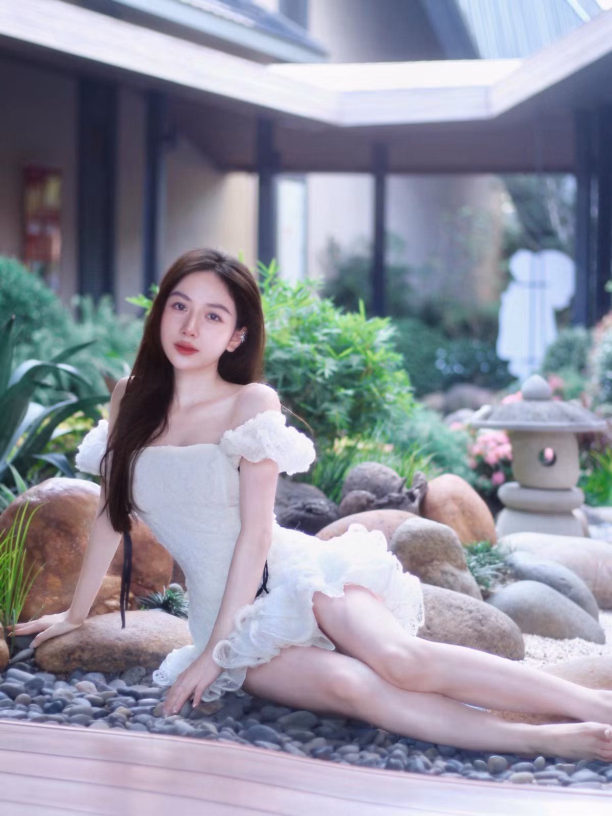 Hứa Thị Quỳnh, hay được biết đến với nickname Hứa Như Quỳnh, từng là sinh viên khoa Báo chí &amp; Truyền thông của trường Đại học Khoa học Xã hội và Nhân văn, Đại học Quốc gia Hà Nội. (Ảnh: FBNV)