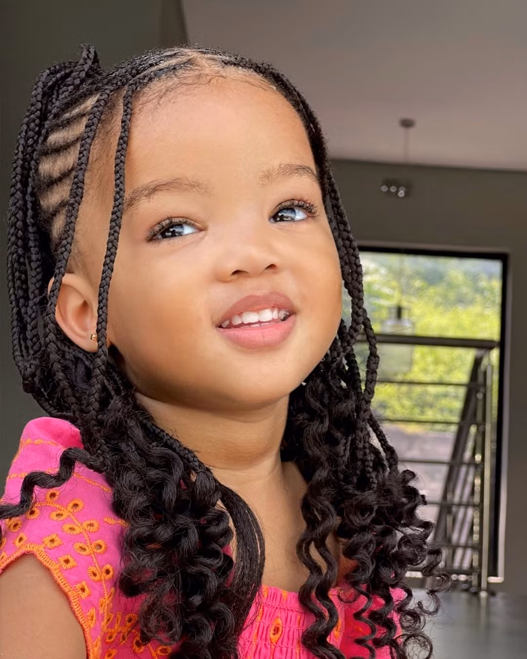 Mỗi bài đăng của Eva trên các nền tảng mạng xã hội đều nhận được lượng tương tác "khủng," chứng minh sức hút không hề nhỏ của "thiên thần nhí" này. (Ảnh: IGNV)