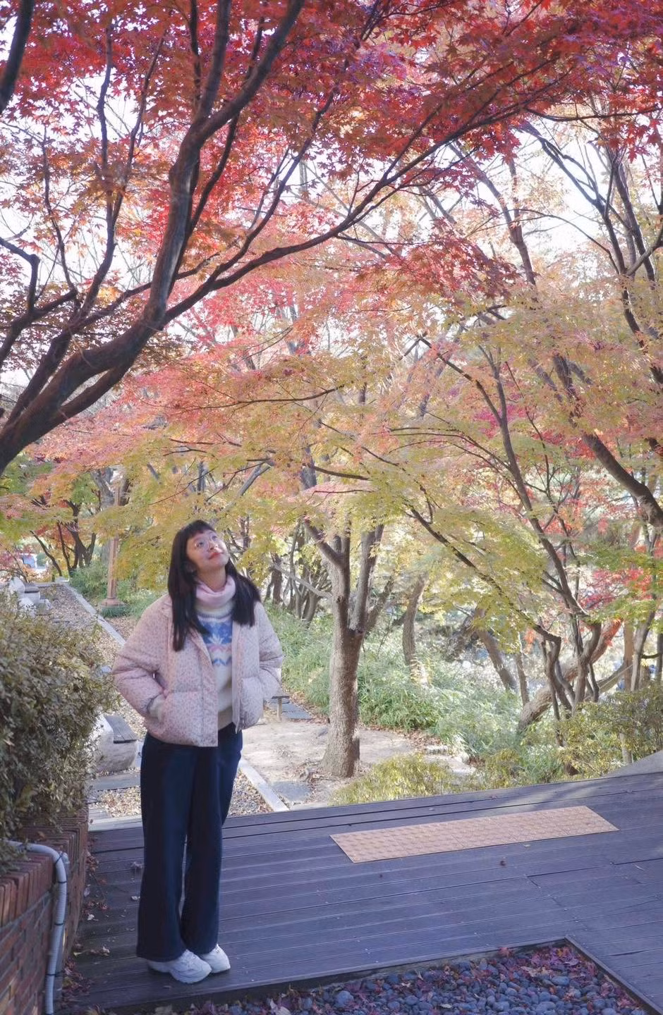 Vẻ ngoài xinh xắn, cuốn hút của cô bé ở tuổi thiếu nữ đã nhận được vô vàn lời khen ngợi từ cộng đồng mạng.