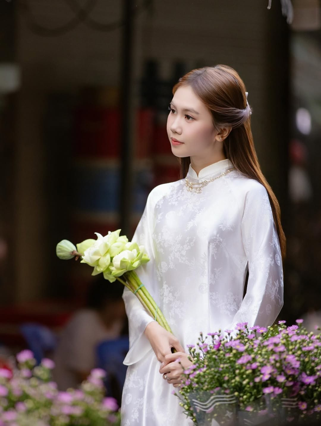 Những ai yêu mến âm nhạc thiếu nhi chắc hẳn không thể quên cái tên Bảo An. Cô nàng sinh năm 2006 này từng sở hữu những MV đạt hàng trăm triệu lượt xem như Xúc xắc xúc xẻ, Mẹ ơi tại sao, Bé chút chít... Bảo An chính là nghệ sĩ đầu tiên của Việt Nam có video vượt mốc 100 triệu view trên YouTube khi mới chỉ là một cô nhóc tiểu học. (Ảnh: IGNV)