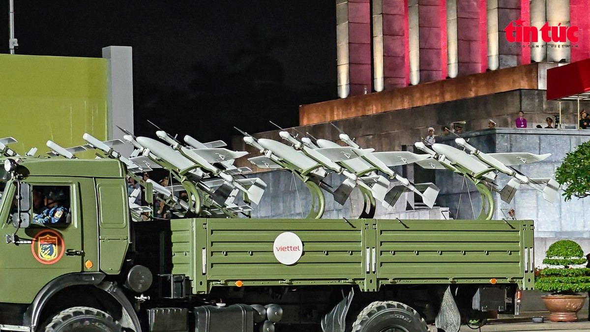 View - Sau 40 năm, dàn khí tài "khủng" lại diễu hành trên Quảng trường Ba Đình | Báo Tri thức và Cuộc sống - TIN TỨC PHỔ BIẾN KIẾN THỨC 24H