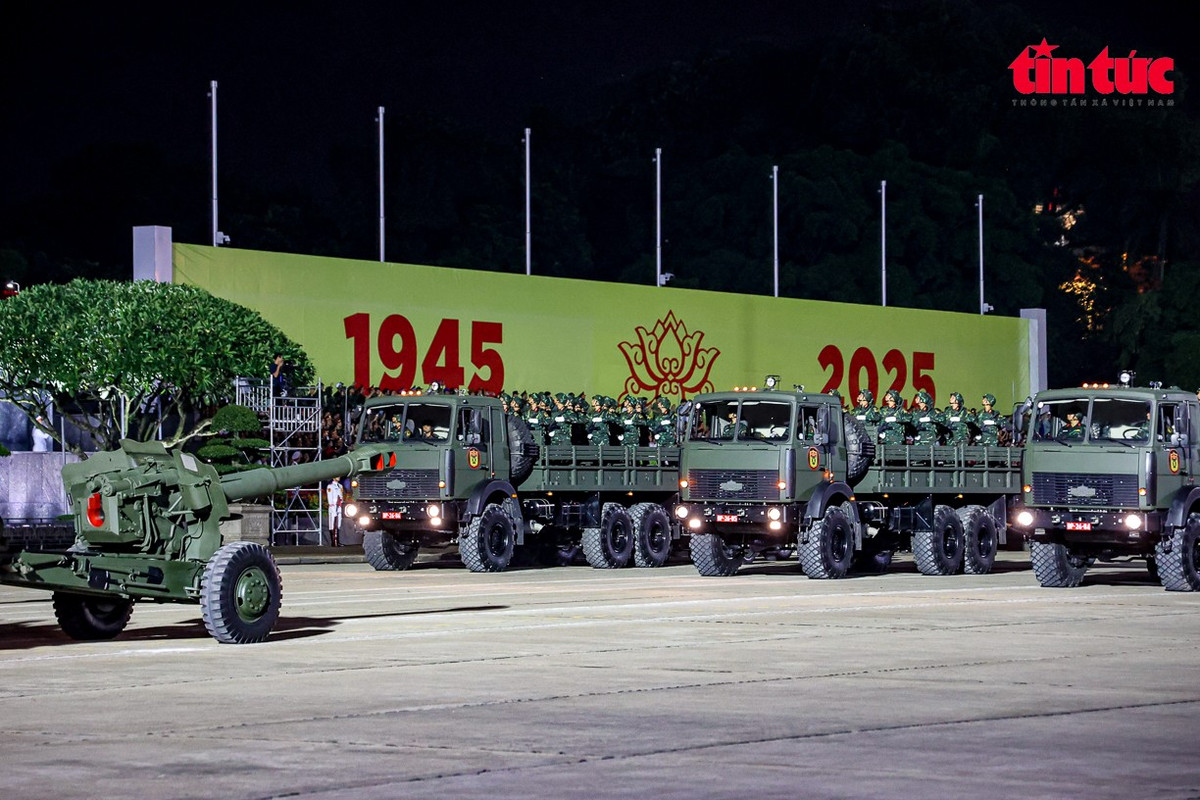 View - Sau 40 năm, dàn khí tài "khủng" lại diễu hành trên Quảng trường Ba Đình | Báo Tri thức và Cuộc sống - TIN TỨC PHỔ BIẾN KIẾN THỨC 24H