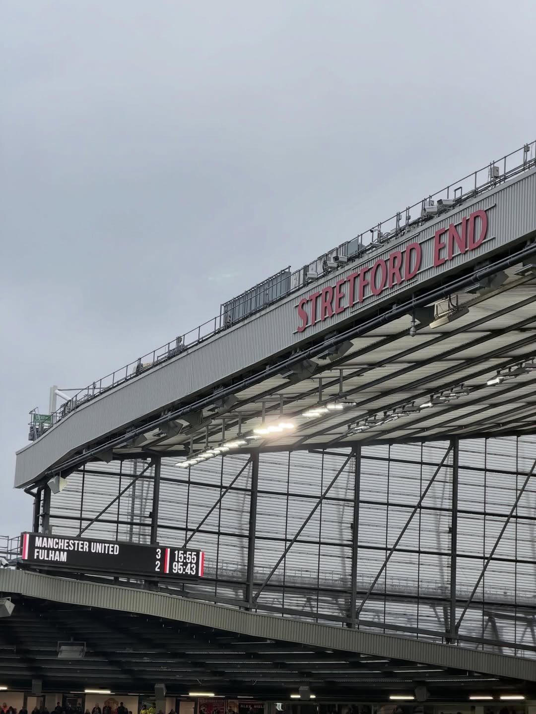 Có mặt trên khán đài, Hằng Phan đã ghi lại những khoảng khắc đầy cảm xúc đó. Cô nàng đăng tải loạt ảnh kèm dòng trạng thái: "Ồn lên cho chị". (Ảnh: IG @cas.naf)