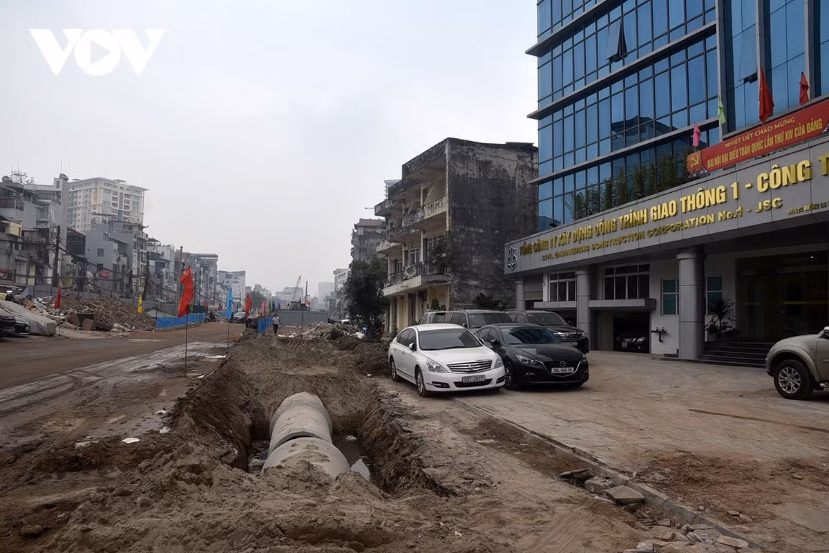 Làm đường cống thoát nước.