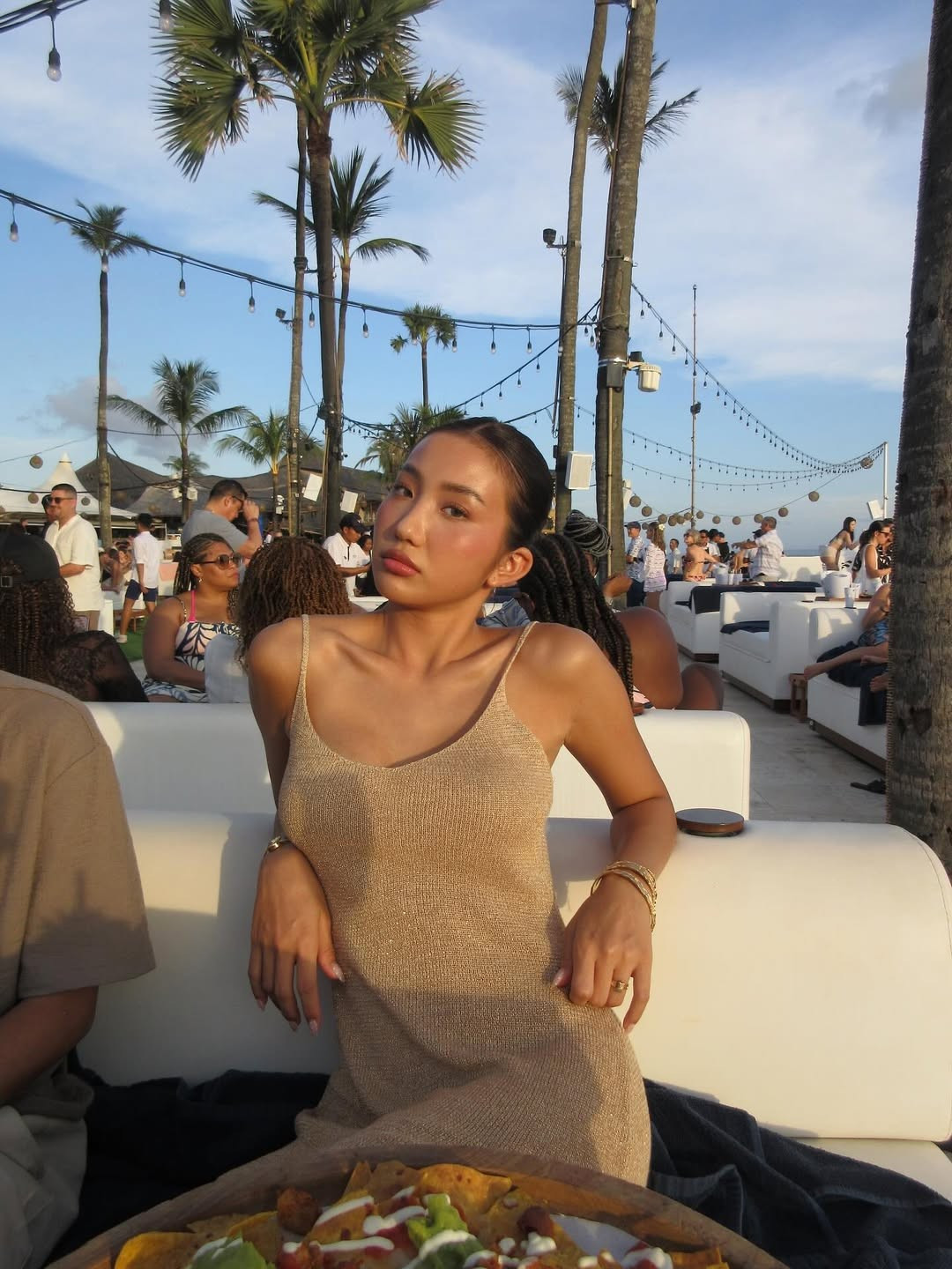 Kể từ sau khi kết hôn với thiếu gia Duy Nhỏ vào năm 18 tuổi và trở thành "nàng dâu hào môn," Huyền 2k4 được nhận xét ngày càng thăng hạng về nhan sắc và phong cách sống. (Ảnh: IGNV)