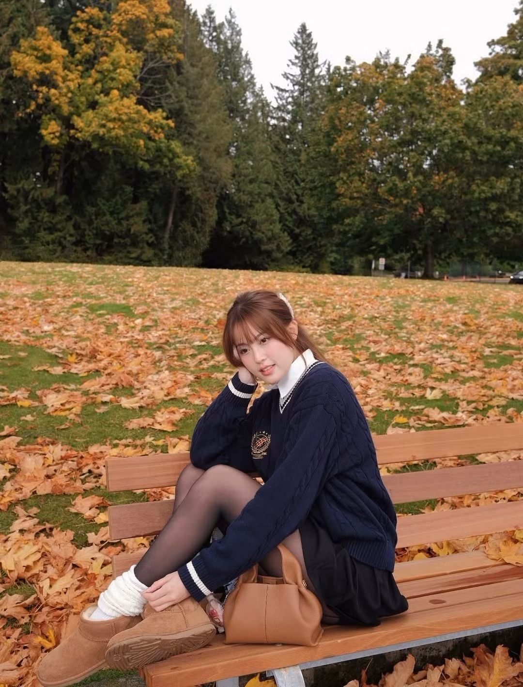 Trong bộ ảnh, Tăng Mỹ Hàn chọn cho mình một phong cách thời trang đậm chất thu đông vừa cổ điển, nữ tính lại vừa giữ được nét trẻ trung. (Ảnh: IGNV)