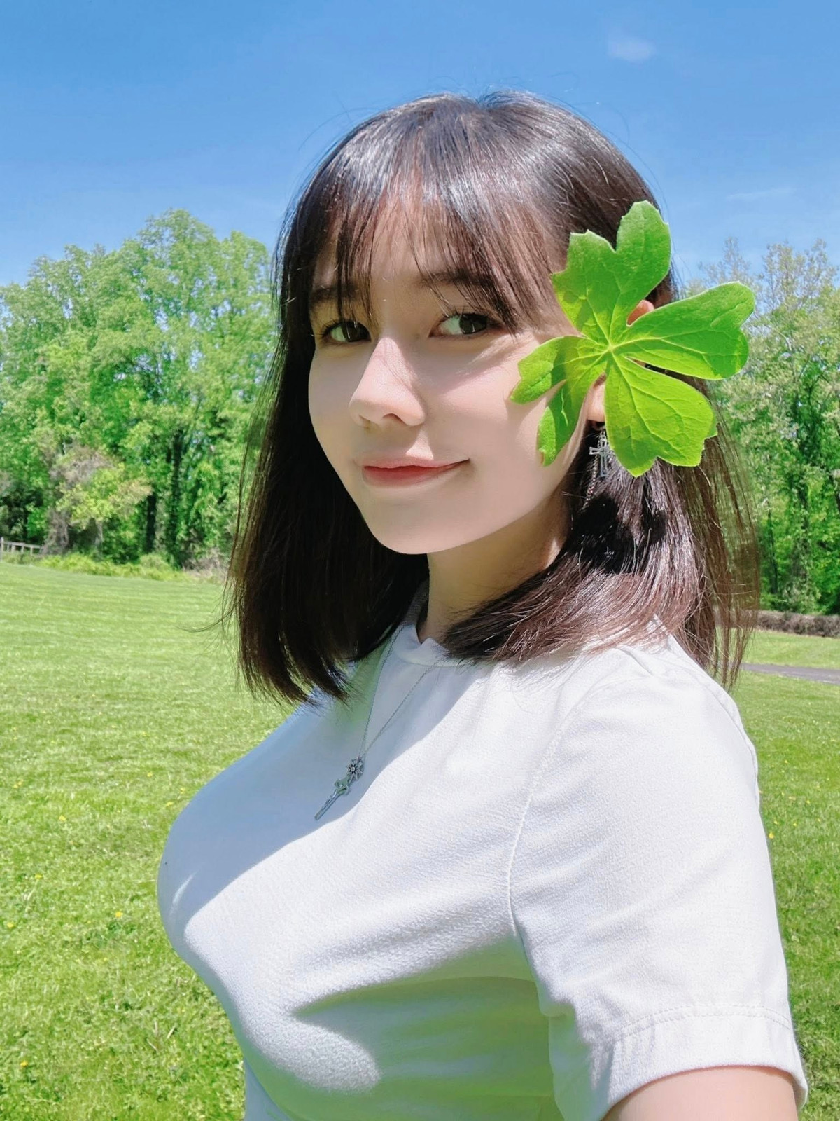 Nhiều người vô cùng thích thú với màn cosplay "bắt trend" nhanh chóng này của Arisa Nguyễn. Thậm chí, một số ý kiến hóm hỉnh cho rằng Arisa Nguyễn còn... xinh đẹp hơn "phú bà" trong game.