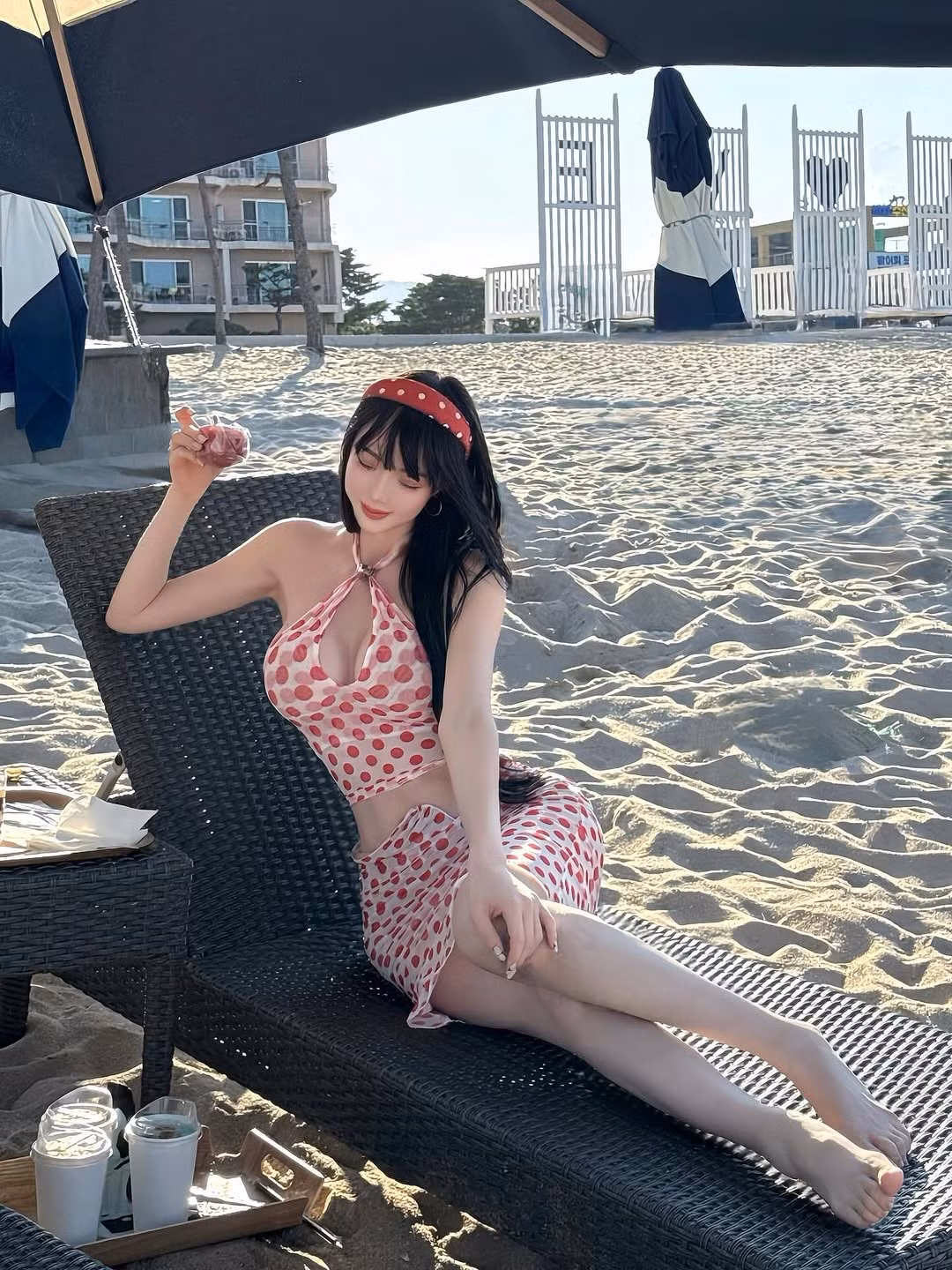 Trên Instagram với khoảng 235 nghìn người theo dõi của Luna Kim, người hâm mộ thường xuyên được chiêu đãi bằng những bức ảnh vừa năng động vừa quyến rũ. (Ảnh: FBNV)