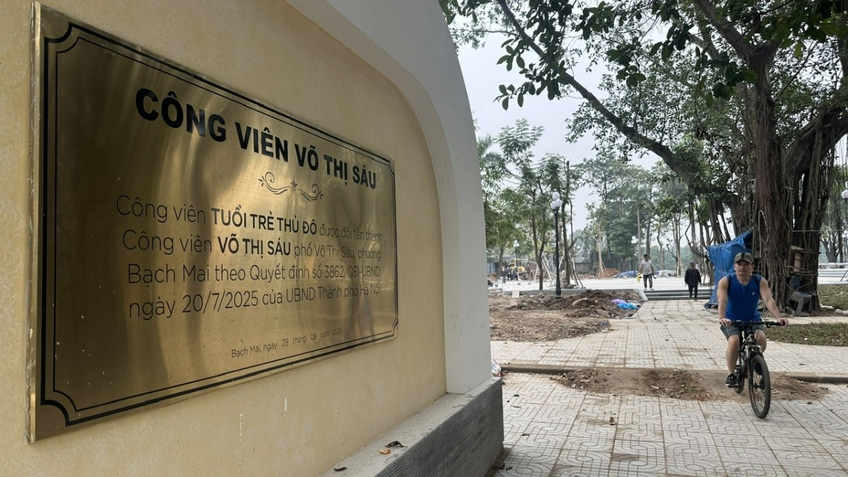 Công viên Võ Thị Sáu (phường Bạch Mai, TP Hà Nội) trước đây là Công viên Tuổi trẻ Thủ đô có tổng diện tích hơn 26ha, sau nhiều năm xuống cấp nhếch nhác. Dự án cải tạo, chỉnh trang Công viên Võ Thị Sáu với tổng mức đầu tư hơn 35 tỷ đồng thực hiện bằng nguồn vốn tự có theo hình thức đối tác công tư. Công viên có ba khu vực chính: Khu lưu niệm Võ Thị Sáu (hơn 3.000m²); Khu nhà chòi, công viên cây xanh (hơn 8.000m²); Khu miếu thờ và lầu Vọng Cảnh (khoảng 1.000m²).