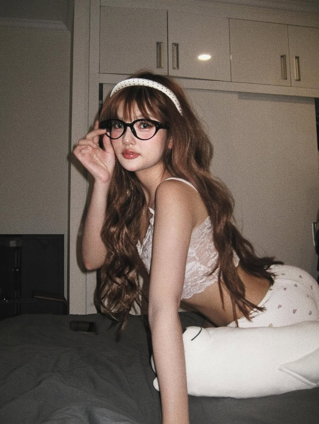 Nhờ ngoại hình nổi bật, cô nàng được khá nhiều nhãn hàng để ý, mời làm mẫu ảnh. (Ảnh: IG @baonane)