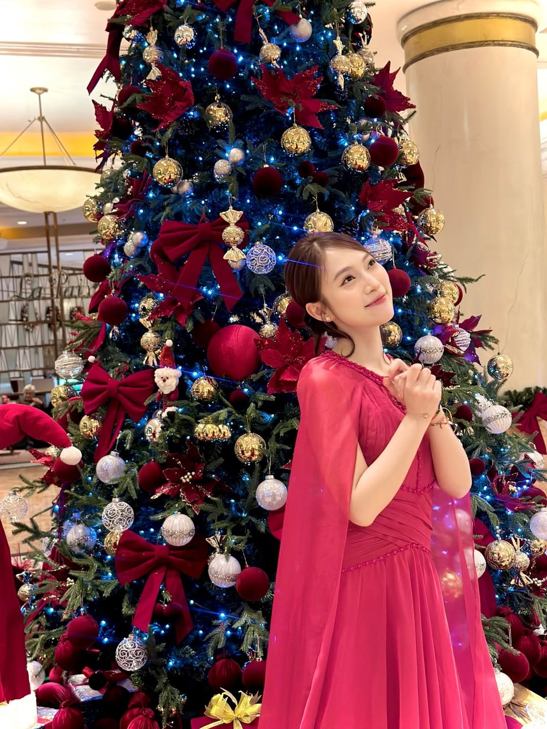 Có thể thấy, năm 2025 tiếp tục là một năm thành công rực rỡ của Khánh Vy. Không chỉ dừng lại ở vai trò MC của Đường lên đỉnh Olympia hay các sự kiện lớn, cô còn là một nhà sáng tạo nội dung có sức ảnh hưởng mạnh mẽ đến giới trẻ thông qua việc truyền cảm hứng học tập và lối sống tích cực. (Ảnh: IGNV)