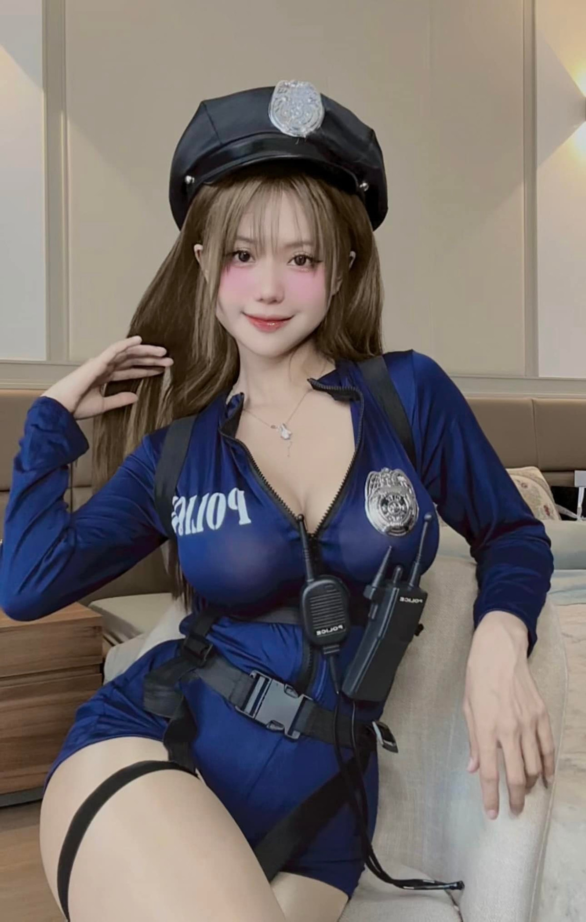 Yugi Kiều Oanh nổi lên cùng hình tượng giống các nhân vật Anime, Manga, Lolita, School Girl trong các bộ ảnh cosplay.