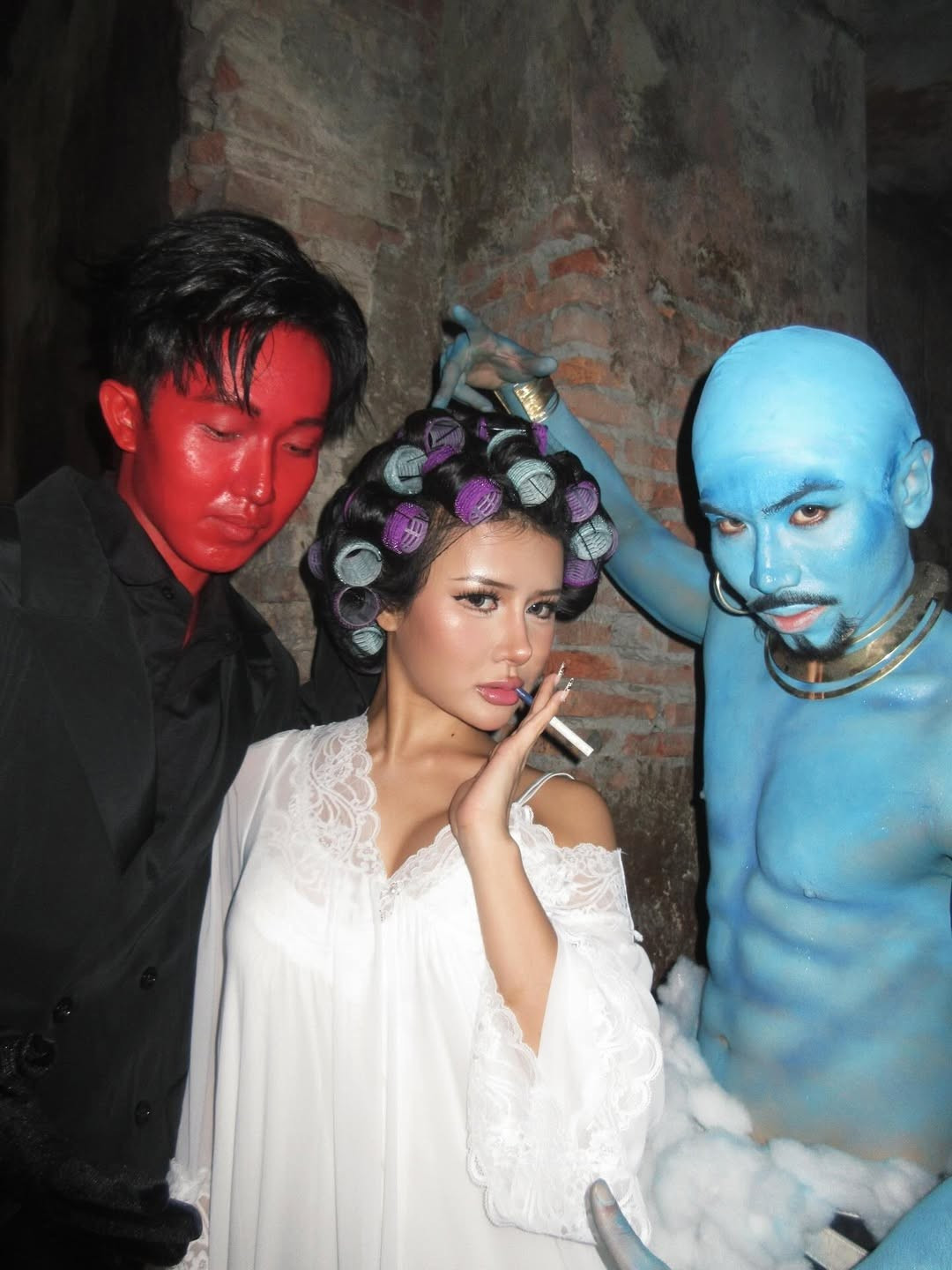 Hình tượng này của Xuân Ca vừa mang nét ma mị, bí ẩn lại vừa phảng phất vẻ quý phái, gợi cảm. (Ảnh: @xun.ca_)