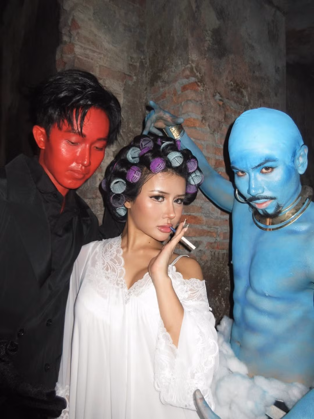 Hình tượng này của Xuân Ca vừa mang nét ma mị, bí ẩn lại vừa phảng phất vẻ quý phái, gợi cảm. (Ảnh: @xun.ca_)